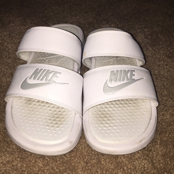 nike slide ons womens